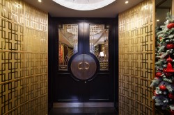 Двери для ресторана Tse Fung