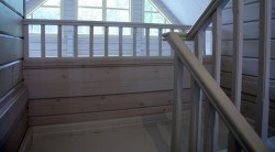 Лестница  для загородного дома на заказ